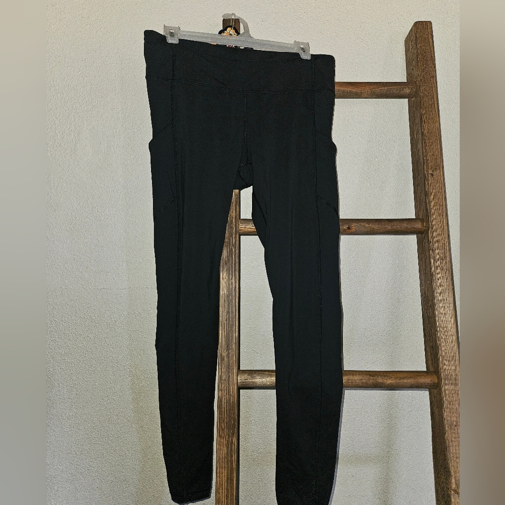 Size 10 lululemon leggings